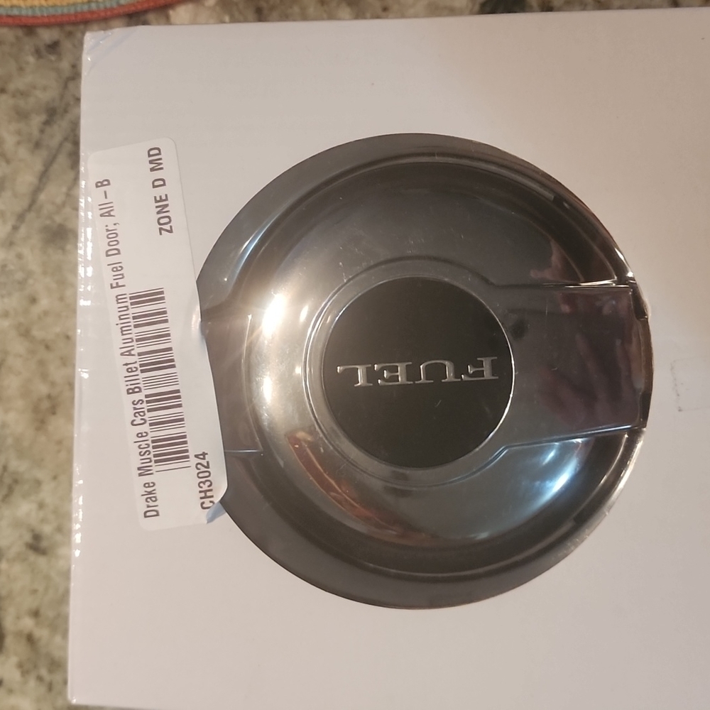 2022 DODGE CHALLENGER FUEL DOOR